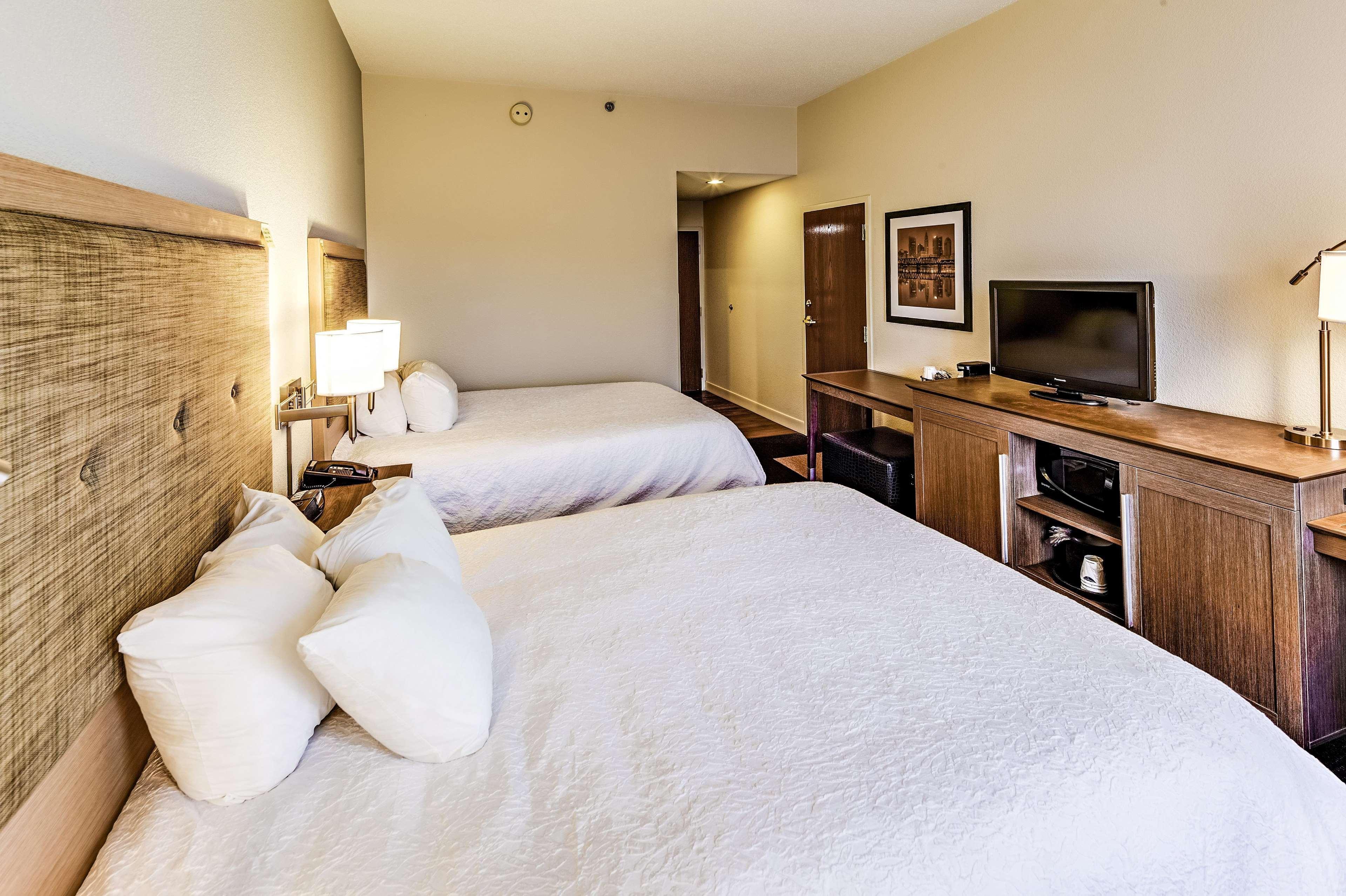 Hampton Inn Columbus I-70E/Hamilton Road Екстериор снимка