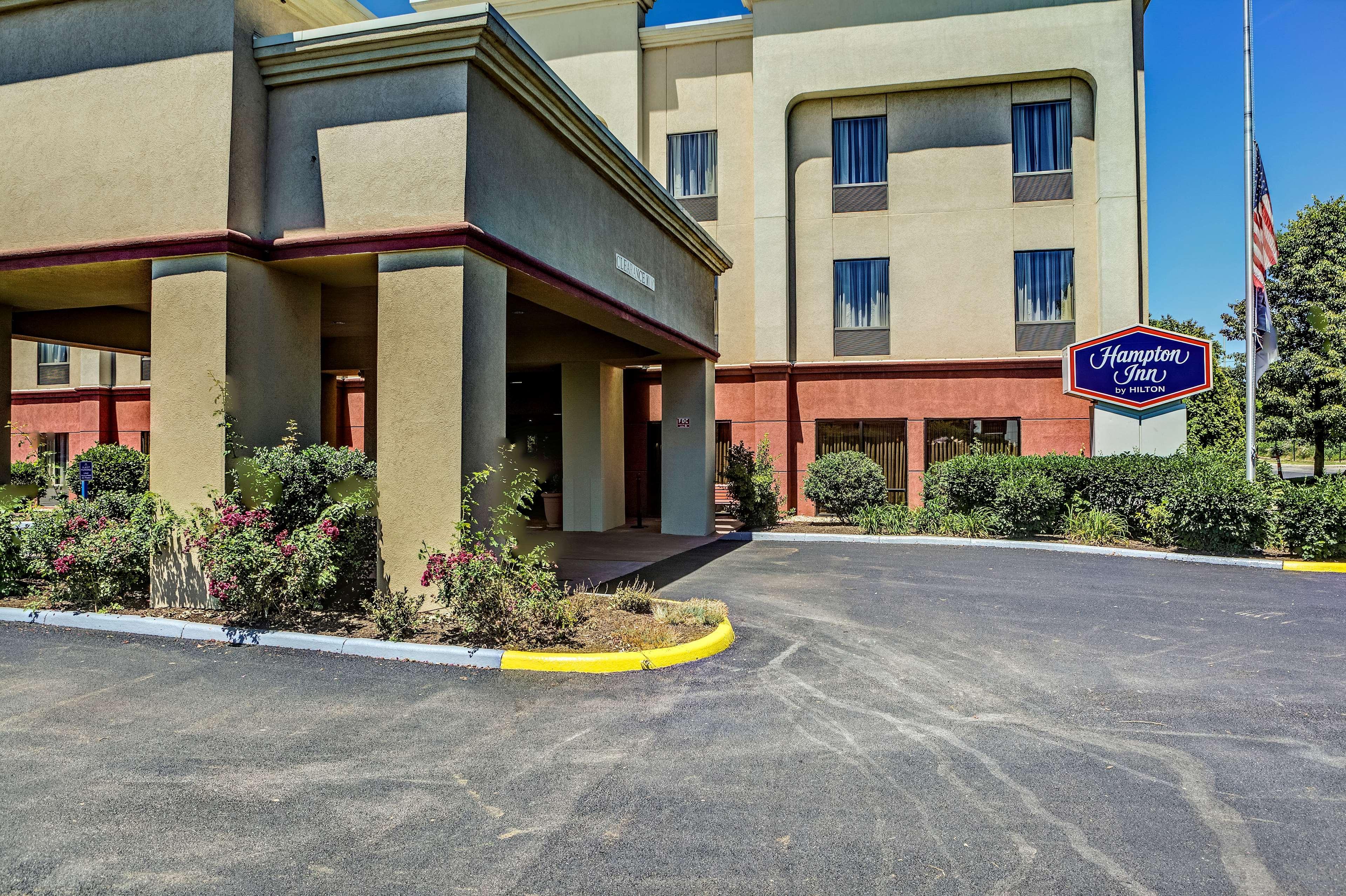 Hampton Inn Columbus I-70E/Hamilton Road Екстериор снимка
