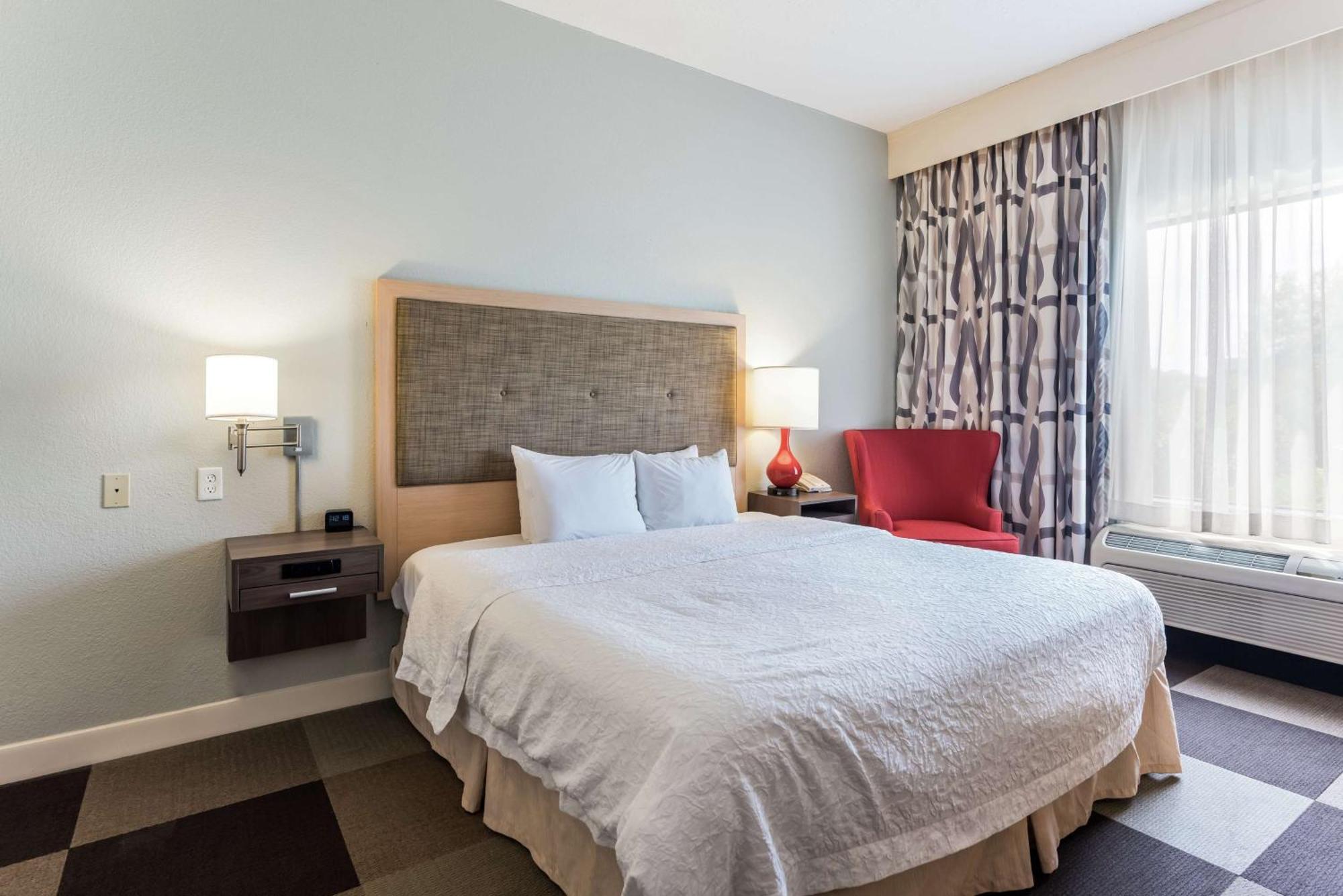 Hampton Inn Columbus I-70E/Hamilton Road Екстериор снимка